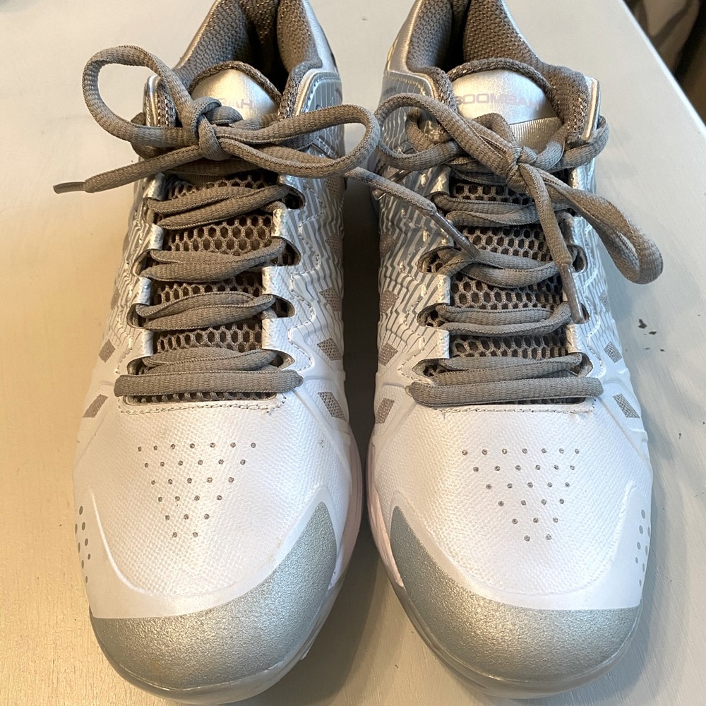 Womens Boombah softball cleats; New. Size 7.5